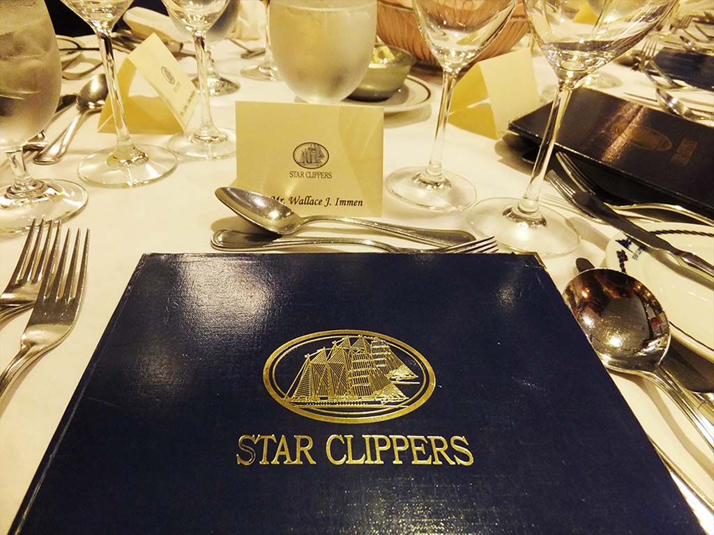 Captains dinner table setting The Cruisington Times