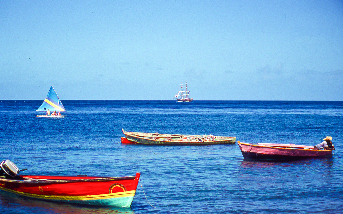 Lots of boats in St Lucia–Photo by Wallace Immen | The Cruisington Times